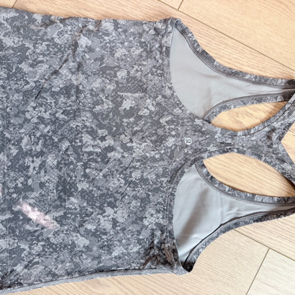 lululemon athletica Gray Patterned Racerback Tank - Picture 2 of 2